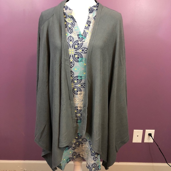 Grey waterfall sweater - Picture 2 of 3